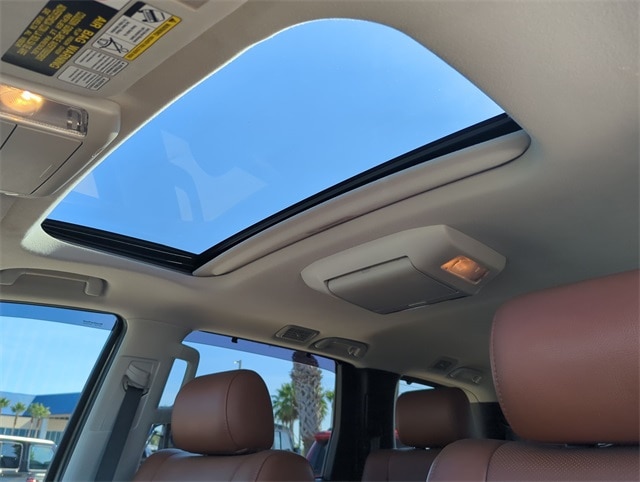 Thumbnail: 2014 Toyota Sequoia - 28