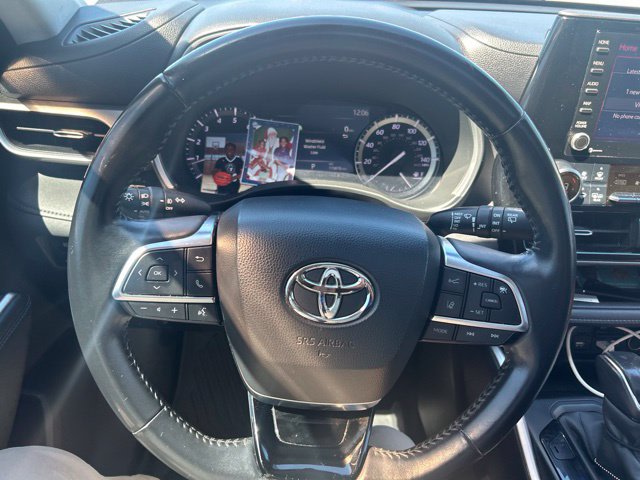 Thumbnail: 2020 Toyota Highlander - 6