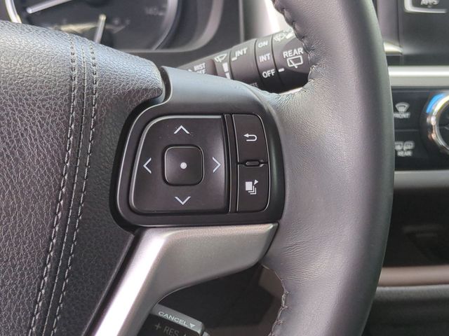 Thumbnail: 2016 Toyota Highlander - 33