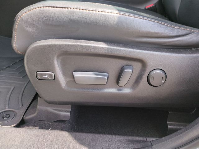 Thumbnail: 2016 Toyota Highlander - 27
