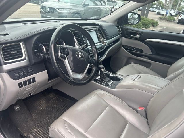 Thumbnail: 2017 Toyota Highlander - 2