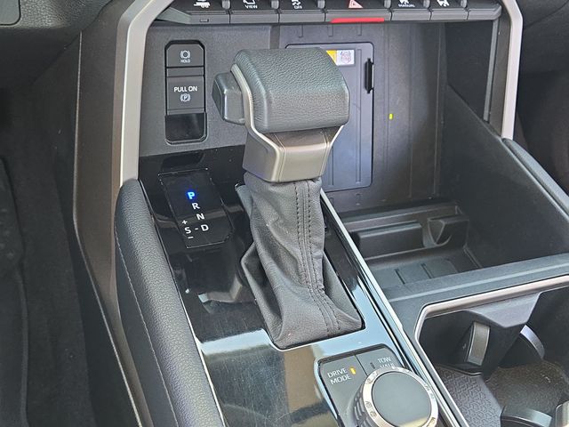Thumbnail: 2022 Toyota Tundra - 16