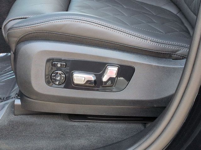 Thumbnail: 2025 BMW X5 - 26