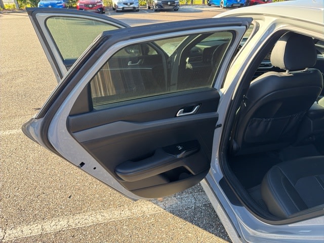 Thumbnail: 2021 Kia K5 - 15