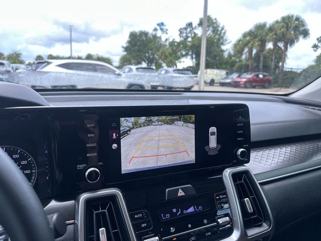 Thumbnail: 2022 Kia Sorento - 14