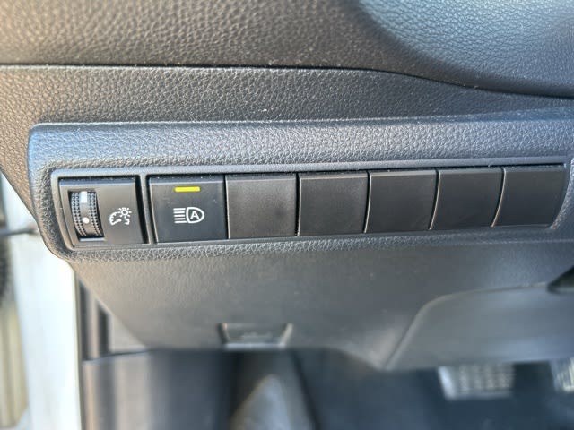 Thumbnail: 2023 Toyota Corolla - 17