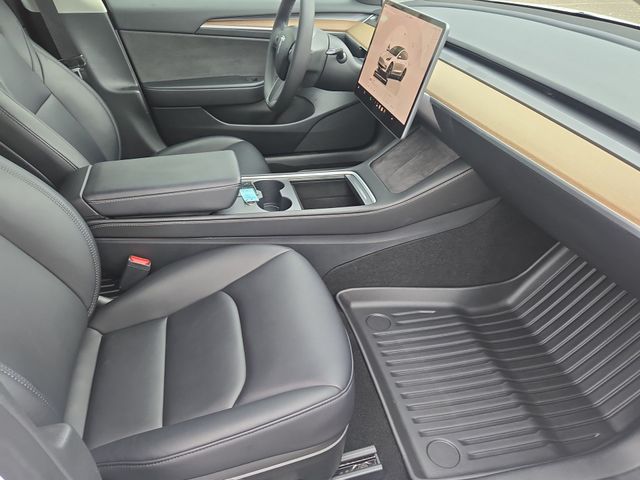 Thumbnail: 2023 Tesla Model 3 - 23