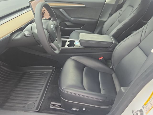 Thumbnail: 2023 Tesla Model 3 - 10