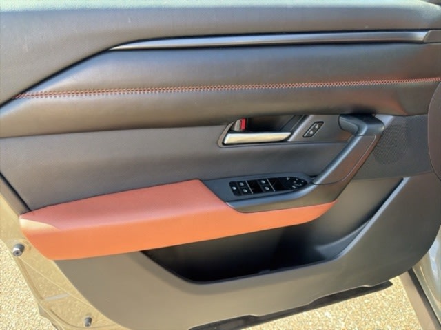 Thumbnail: 2023 Mazda CX-50 - 14