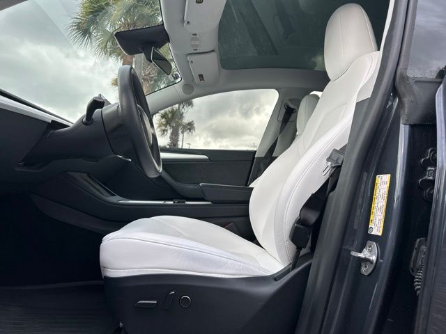 Thumbnail: 2023 Tesla Model Y - 8