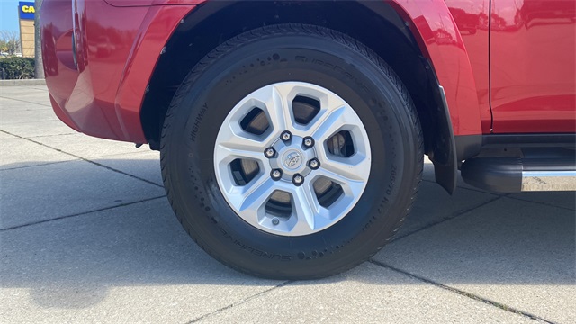 2016 Toyota 4Runner SR5 8