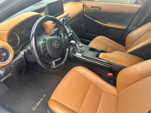 Thumbnail: 2021 Lexus IS - 2