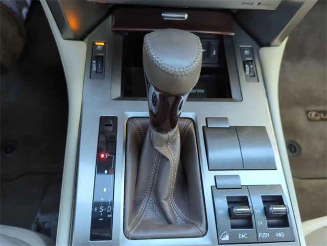 Thumbnail: 2015 Lexus GX - 38