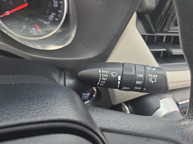 Thumbnail: 2019 Toyota RAV4 - 28