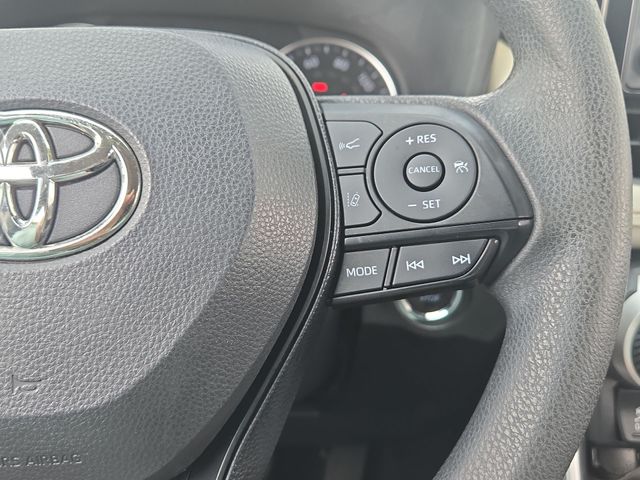 Thumbnail: 2019 Toyota RAV4 - 27