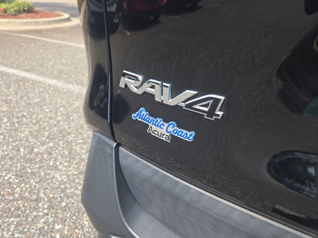 Thumbnail: 2019 Toyota RAV4 - 22
