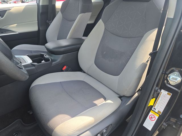 Thumbnail: 2019 Toyota RAV4 - 12