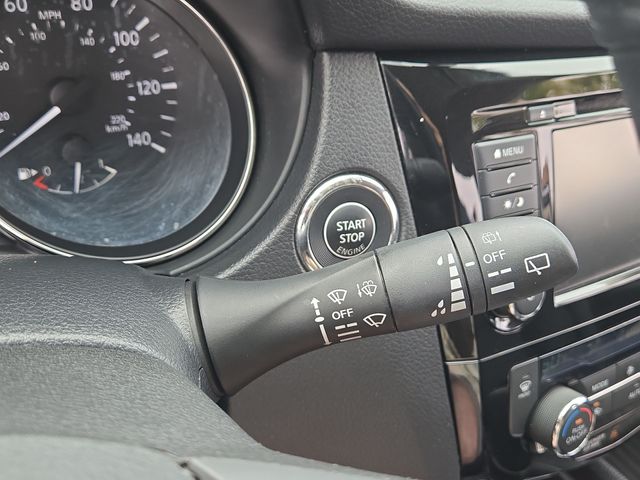 Thumbnail: 2019 Nissan Rogue - 32