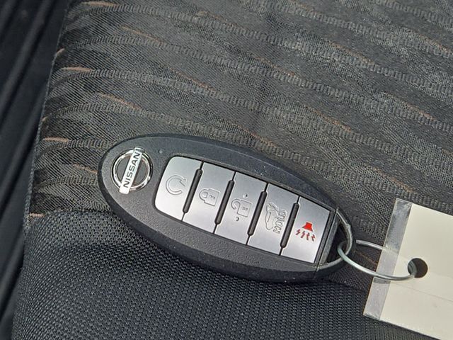 Thumbnail: 2019 Nissan Rogue - 18