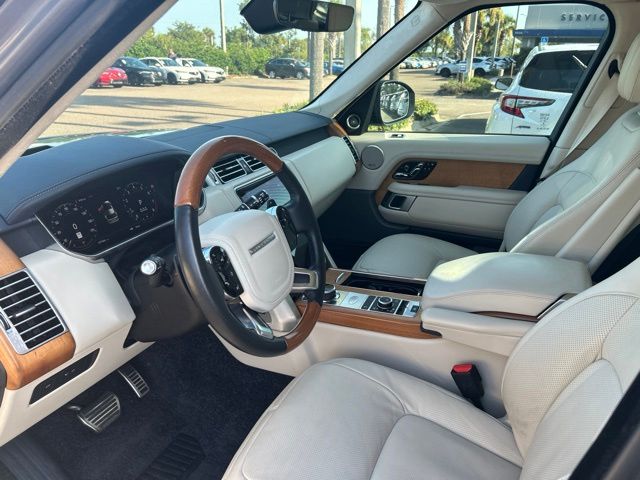Thumbnail: 2021 Land Rover Range Rover - 8