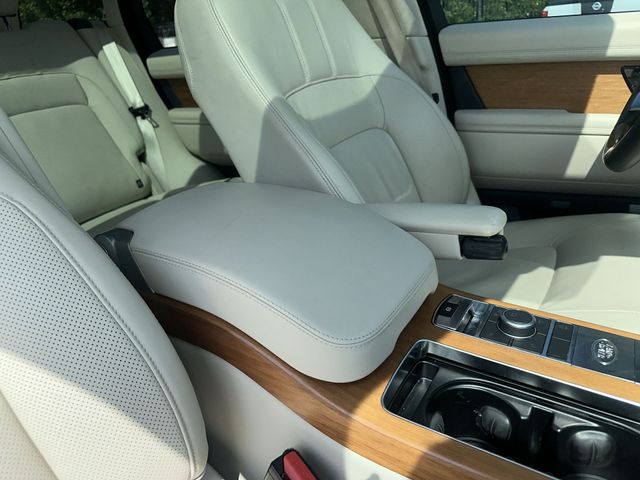 Thumbnail: 2021 Land Rover Range Rover - 33