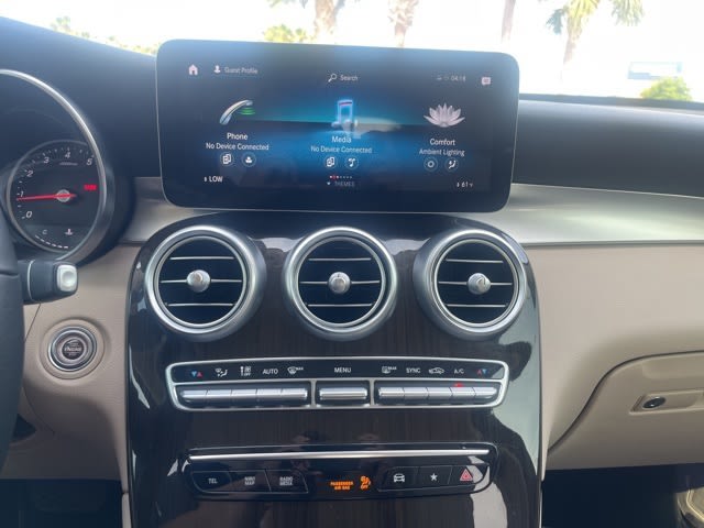 2021 Mercedes-Benz GLC 300 13