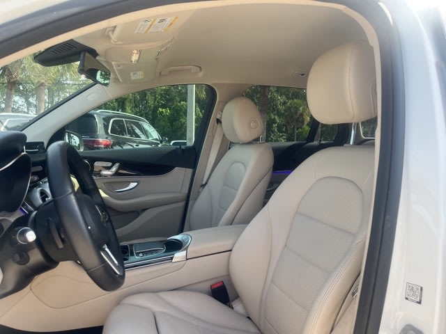 2021 Mercedes-Benz GLC 300 10