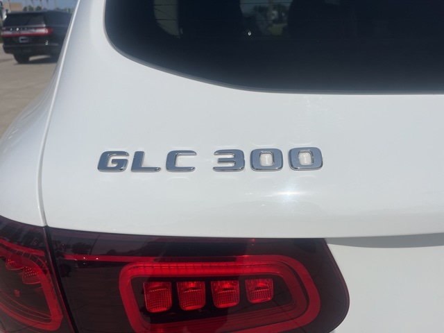 2021 Mercedes-Benz GLC 300 6