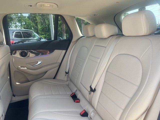 2021 Mercedes-Benz GLC 300 20