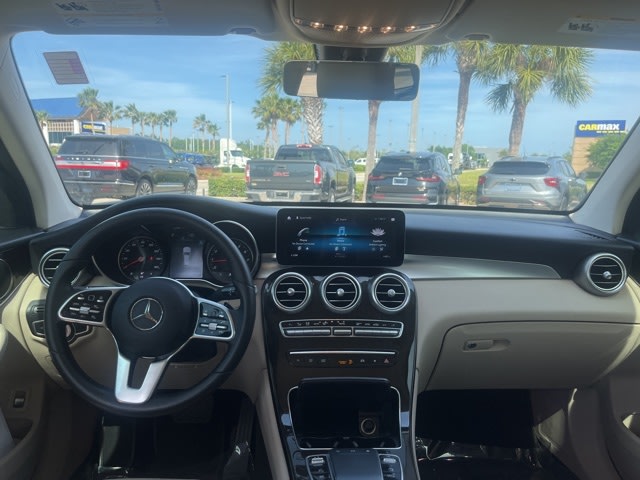 2021 Mercedes-Benz GLC 300 9
