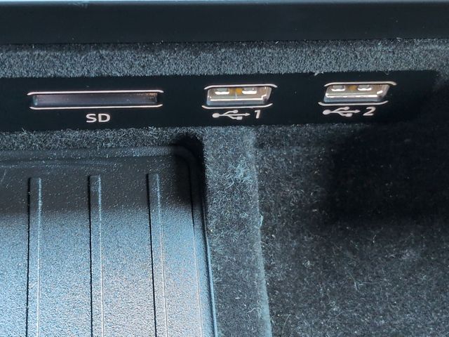 Thumbnail: 2019 Audi Q8 - 37