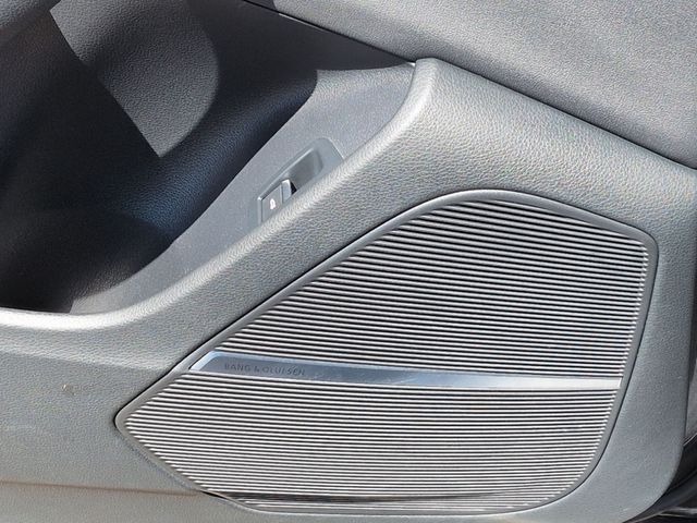 Thumbnail: 2019 Audi Q8 - 36