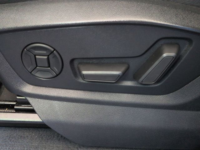 Thumbnail: 2019 Audi Q8 - 27