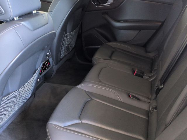 Thumbnail: 2019 Audi Q8 - 13