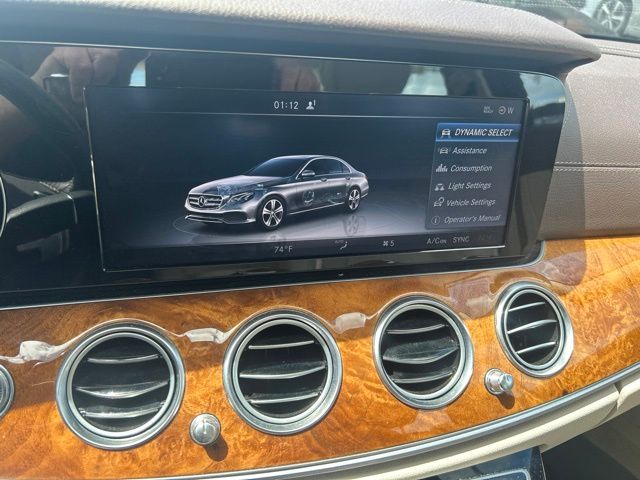 Thumbnail: 2017 Mercedes-Benz E-Class - 8
