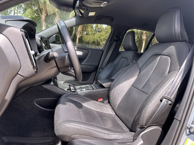 Thumbnail: 2020 Volvo XC40 - 12