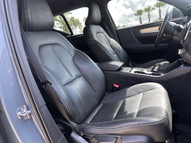 Thumbnail: 2020 Volvo XC40 - 33