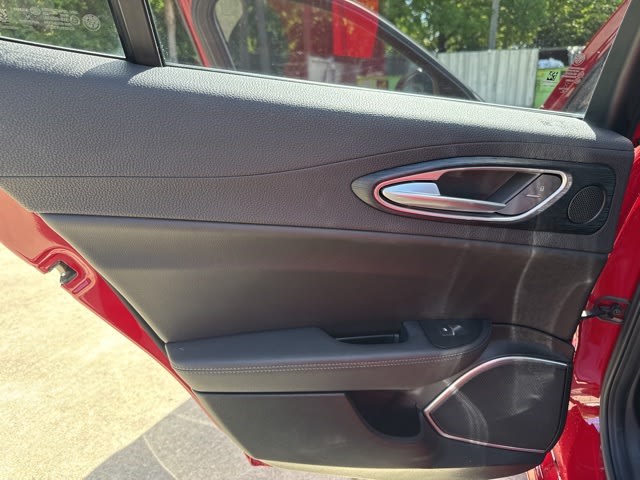 2021 Alfa Romeo Giulia Base 17