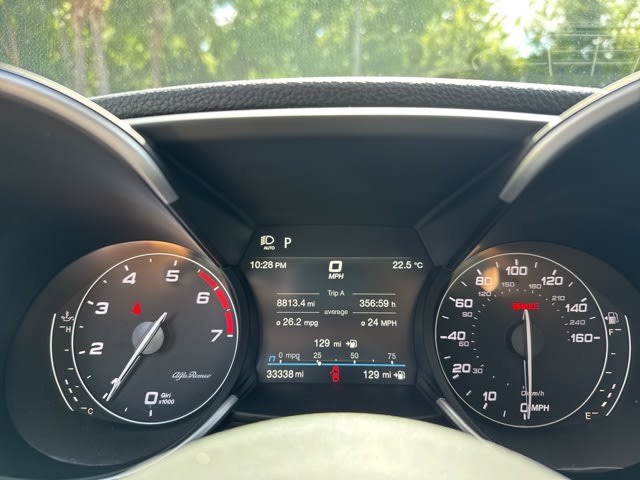 2021 Alfa Romeo Giulia Base 11