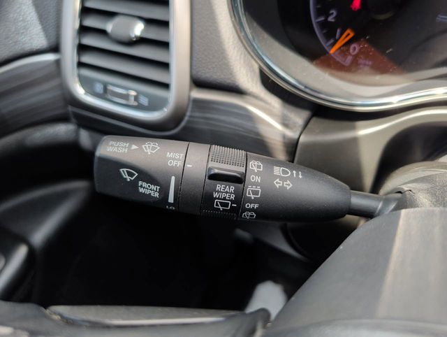 Thumbnail: 2021 Jeep Grand Cherokee - 29