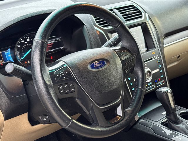 Thumbnail: 2016 Ford Explorer - 12
