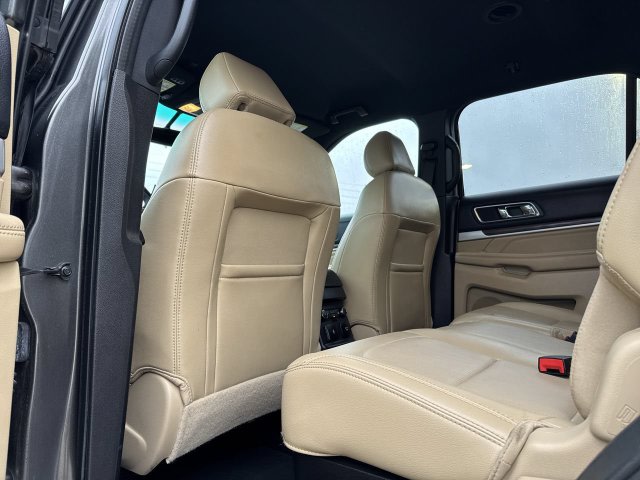 Thumbnail: 2016 Ford Explorer - 11