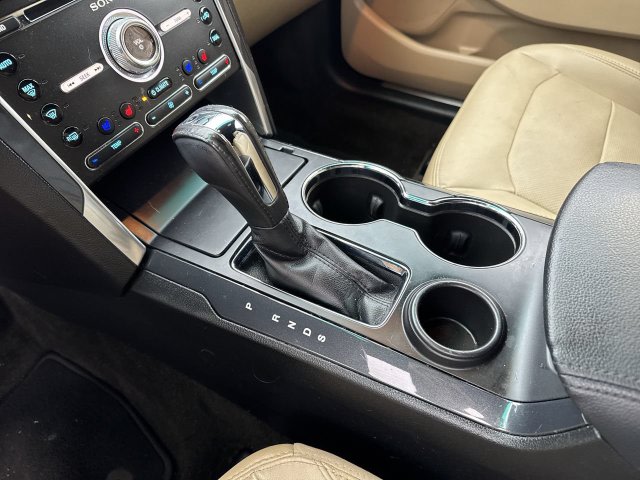 Thumbnail: 2016 Ford Explorer - 14