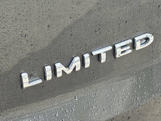 Thumbnail: 2016 Ford Explorer - 24