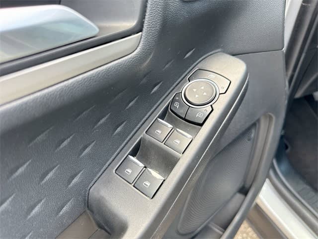 2020 Ford Escape SEL 22
