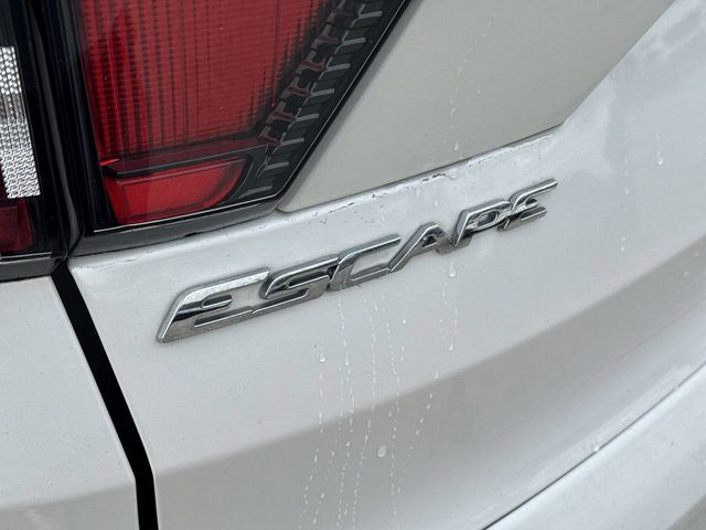 Thumbnail: 2017 Ford Escape - 23
