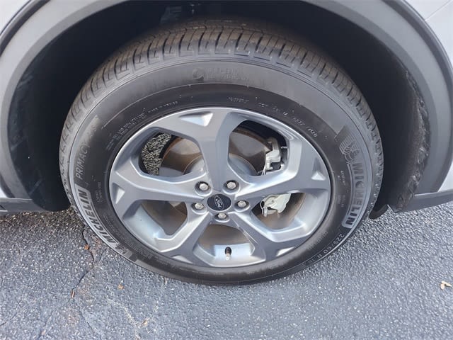 Thumbnail: 2025 Ford Escape - 8