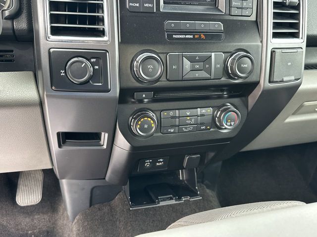 Thumbnail: 2015 Ford F-150 - 27