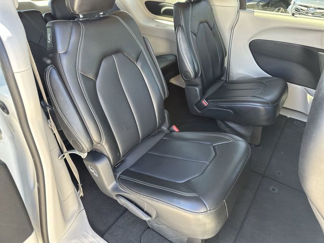 Thumbnail: 2024 Chrysler Pacifica - 23