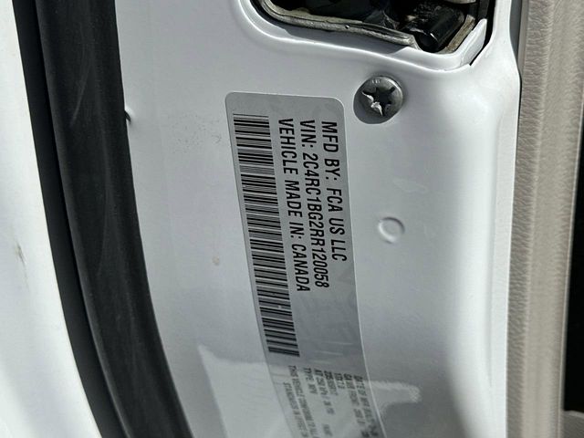 Thumbnail: 2024 Chrysler Pacifica - 18